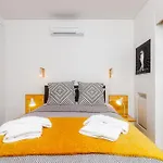 Augusto - A Family House With Pool In The Heart Of リスボン