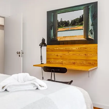 Augusto - A Family House With Pool In The Heart Of Lisbon Apartment *