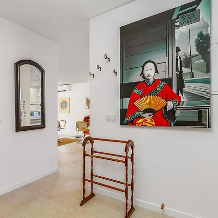 Augusto - A Family House With Pool In The Heart Of * Lisbon