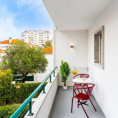 Lägenhet Augusto - A Family House With Pool In The Heart Of Lisboa