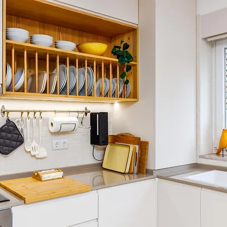 Apartment Augusto - A Family House With Pool In The Heart Of Lisbon *