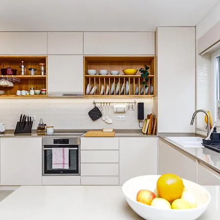 Augusto - A Family House With Pool In The Heart Of Lisbon