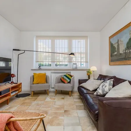 Augusto - A Family House With Pool In The Heart Of *