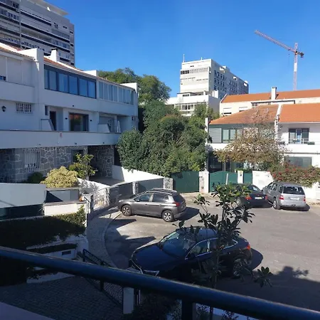 Augusto - A Family House With Pool In The Heart Of