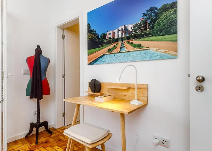 Augusto - A Family House With Pool In The Heart Of *