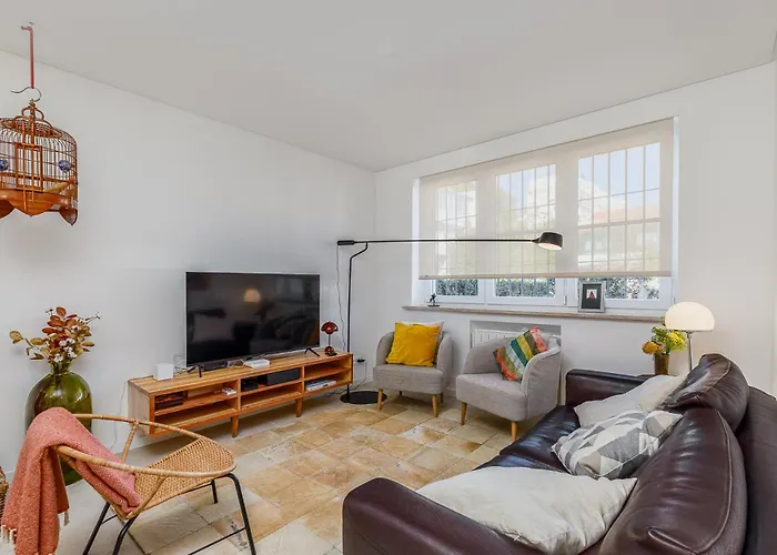 Augusto - A Family House With Pool In The Heart Of Lisboa