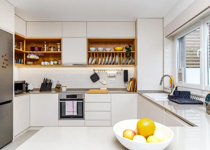 Augusto - A Family House With Pool In The Heart Of