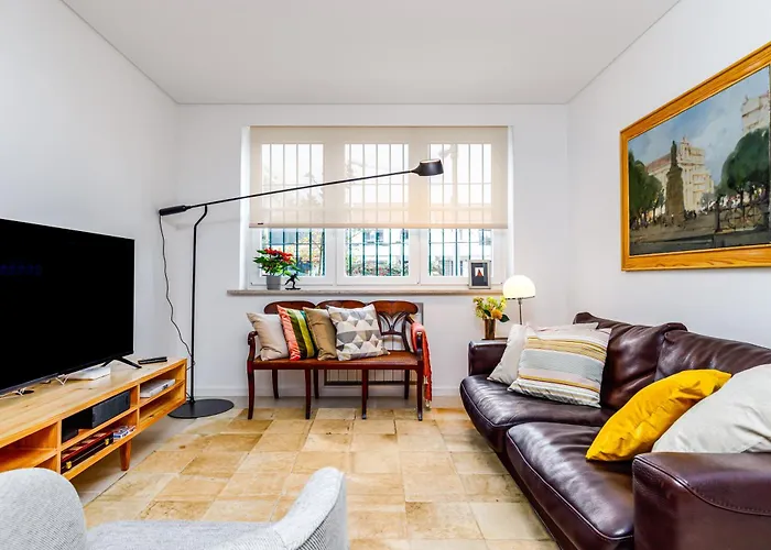 Augusto - A Family House With Pool In The Heart Of Apartment *