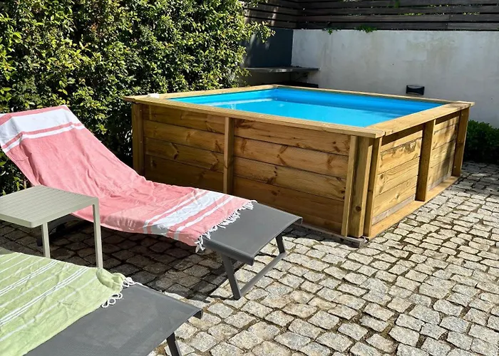 Augusto - A Family House With Pool In The Heart Of *